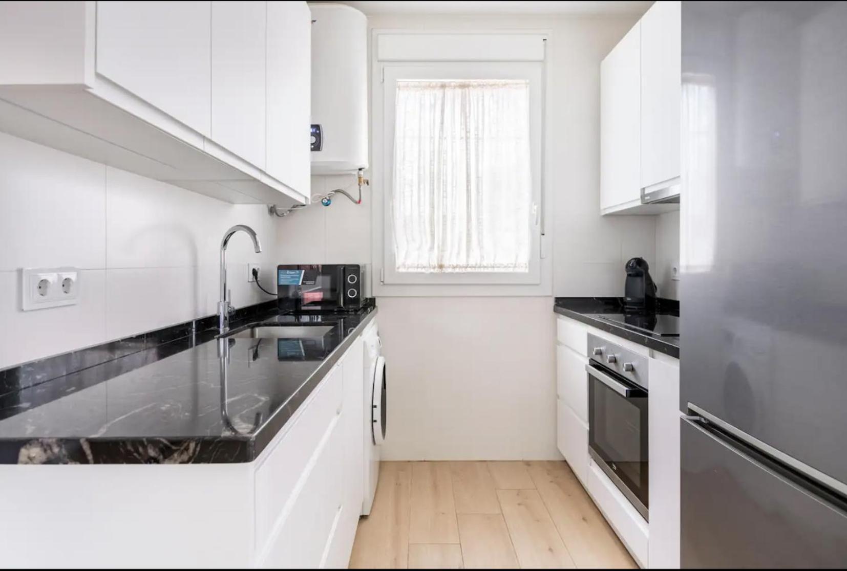 Acogedor Y Precioso Apartamento En Sevilla Luaran gambar