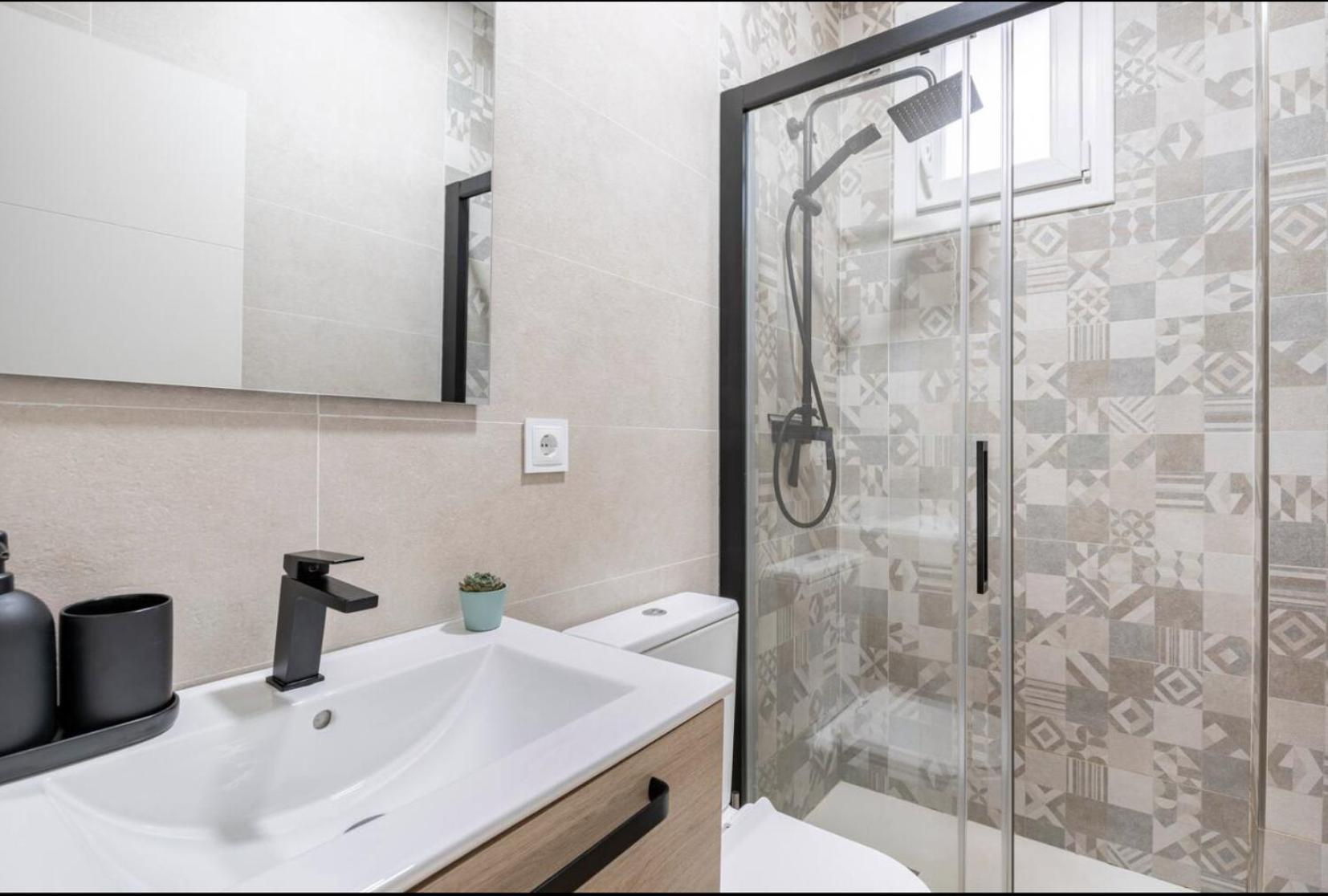 Acogedor Y Precioso Apartamento En Sevilla Luaran gambar