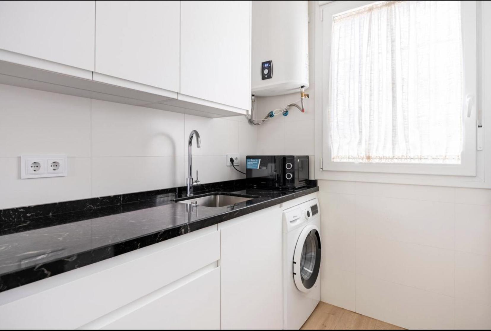 Acogedor Y Precioso Apartamento En Sevilla Luaran gambar